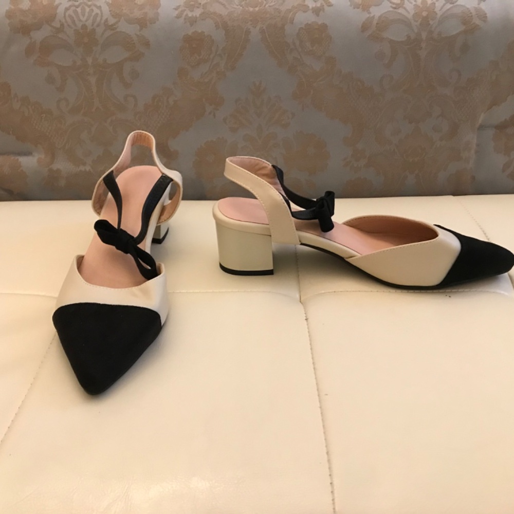 Sandals - Picture 2 of 2